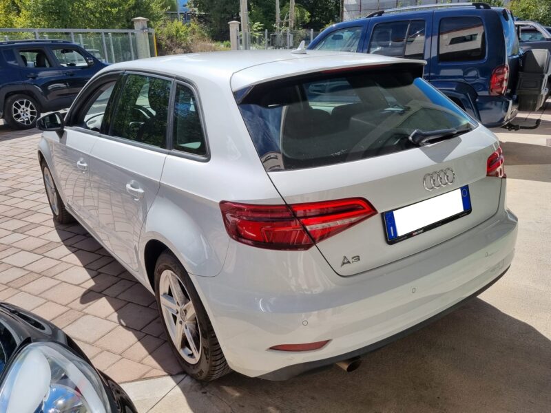 Audi A3 SPB 1.6 TDI 116 CV Sport