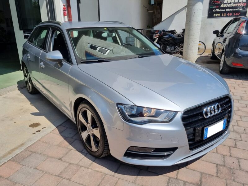 Audi A3 SPB 2.0 TDI 150 CV clean diesel S tronic Ambition