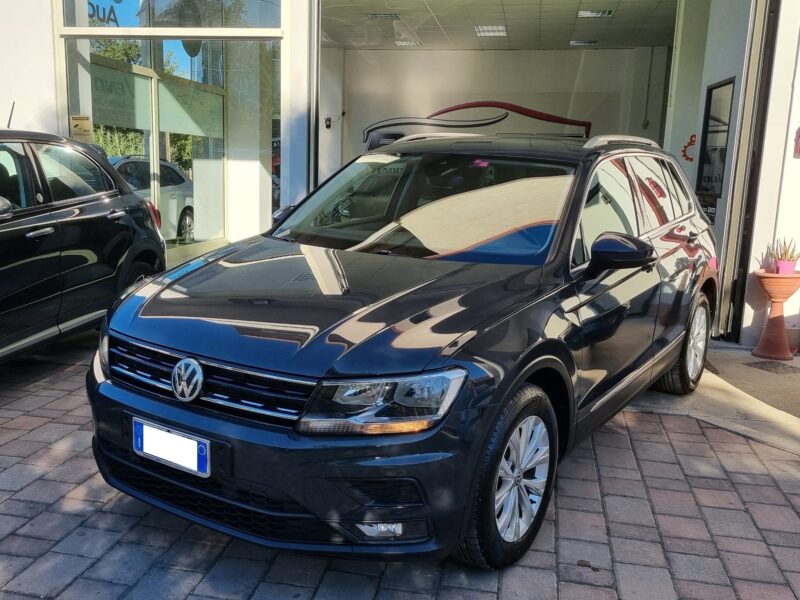 VOLKSWAGEN TIGUAN 1.6 TDI SCR Business BlueMotion Technology